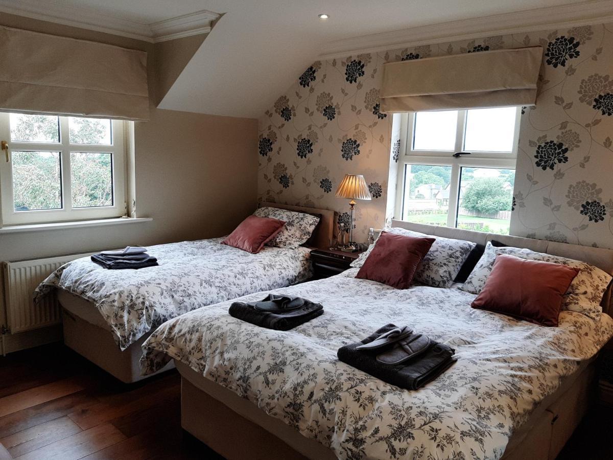 Safe Haven - Luxury Family Accommodation คาร์ลิงฟอร์ด ภายนอก รูปภาพ